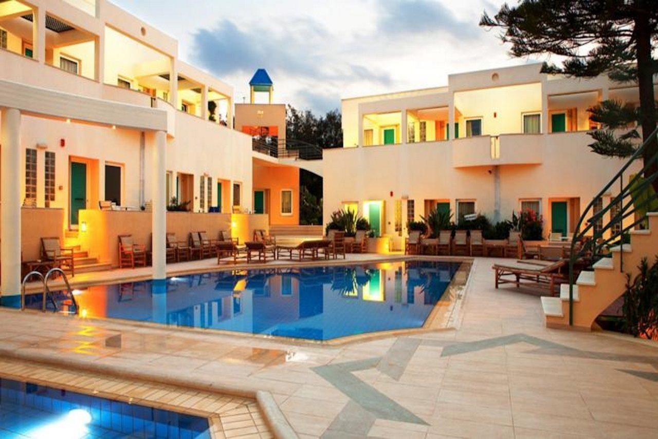 Forum Suites Kato Daratso Exterior foto